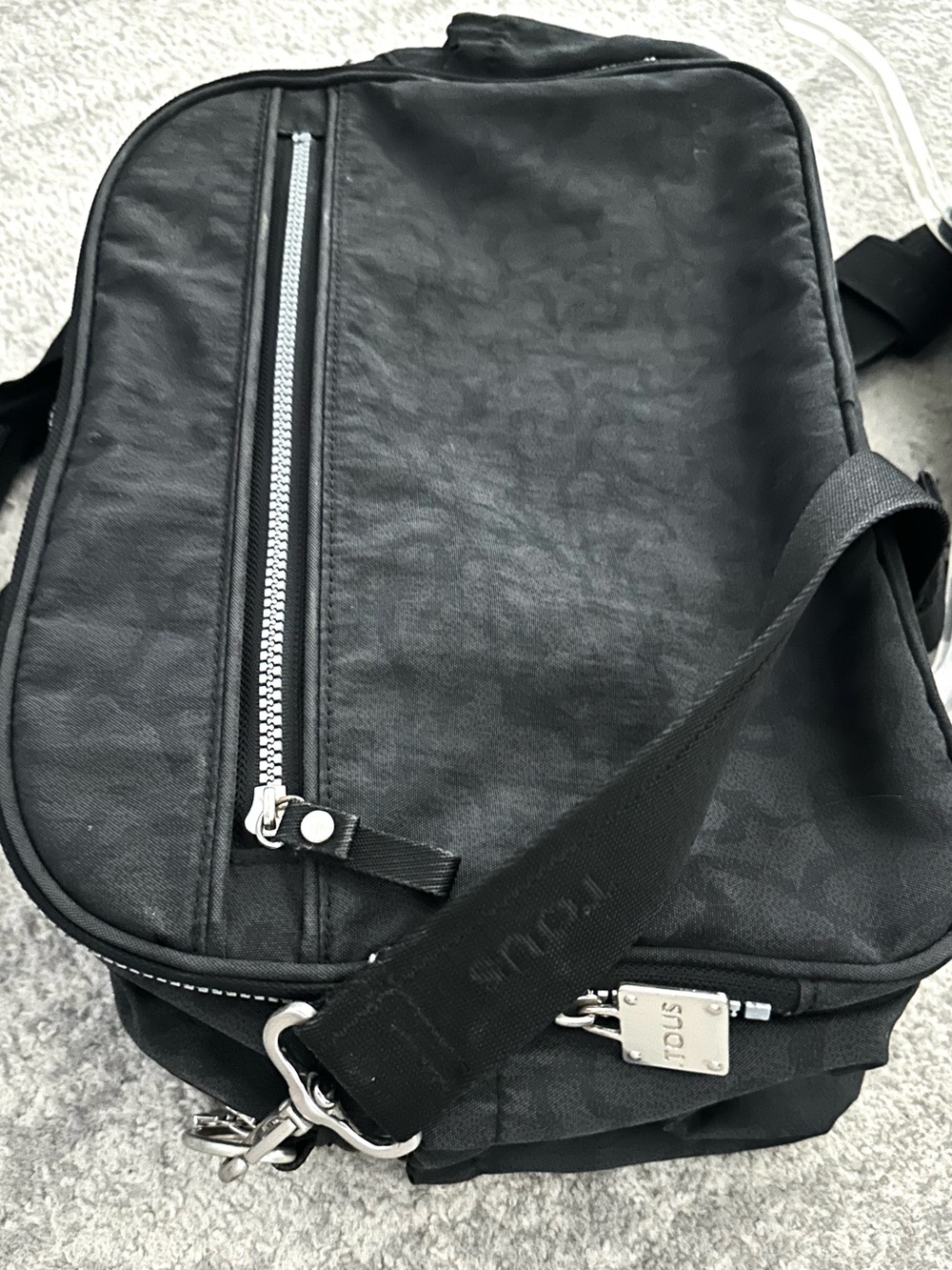 TOUS Kaos Catri Baby / All Purpose Shoulder Bag in Anthracite-Black - Picture 3 of 11
